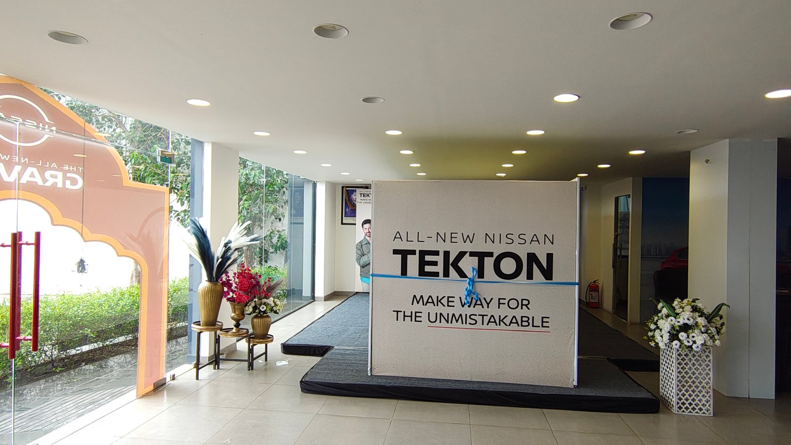 Nissan Tekton